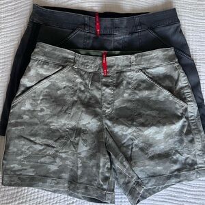 Spanx Camo and Black Shorts Set
